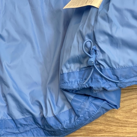 Old Navy Blue Short Cropped Water & Frost Resistant Winter Puffer Jacket - Picture 11 of 15